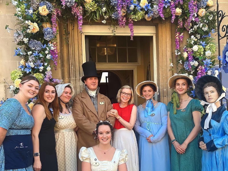 Immerse yourself into Jane Austen's World 